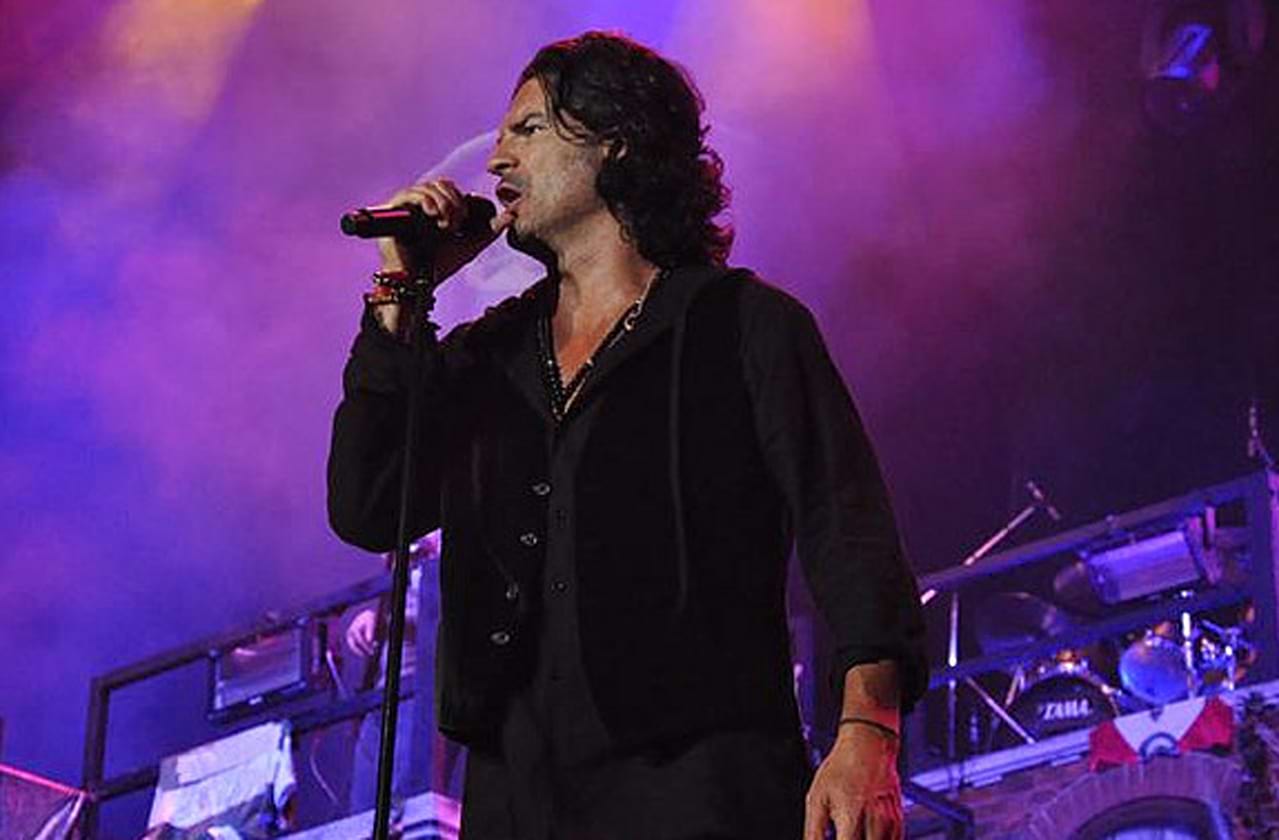 Ricardo Arjona at Acrisure Arena
