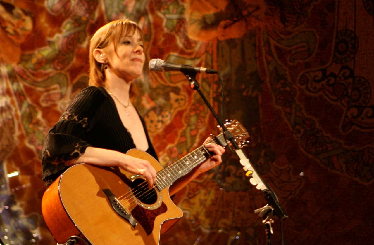 Suzanne Vega at Sellersville Theater 1894