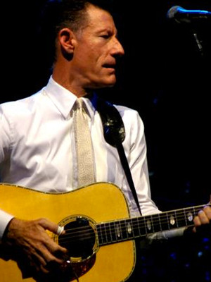 stoughton opera house lyle lovett