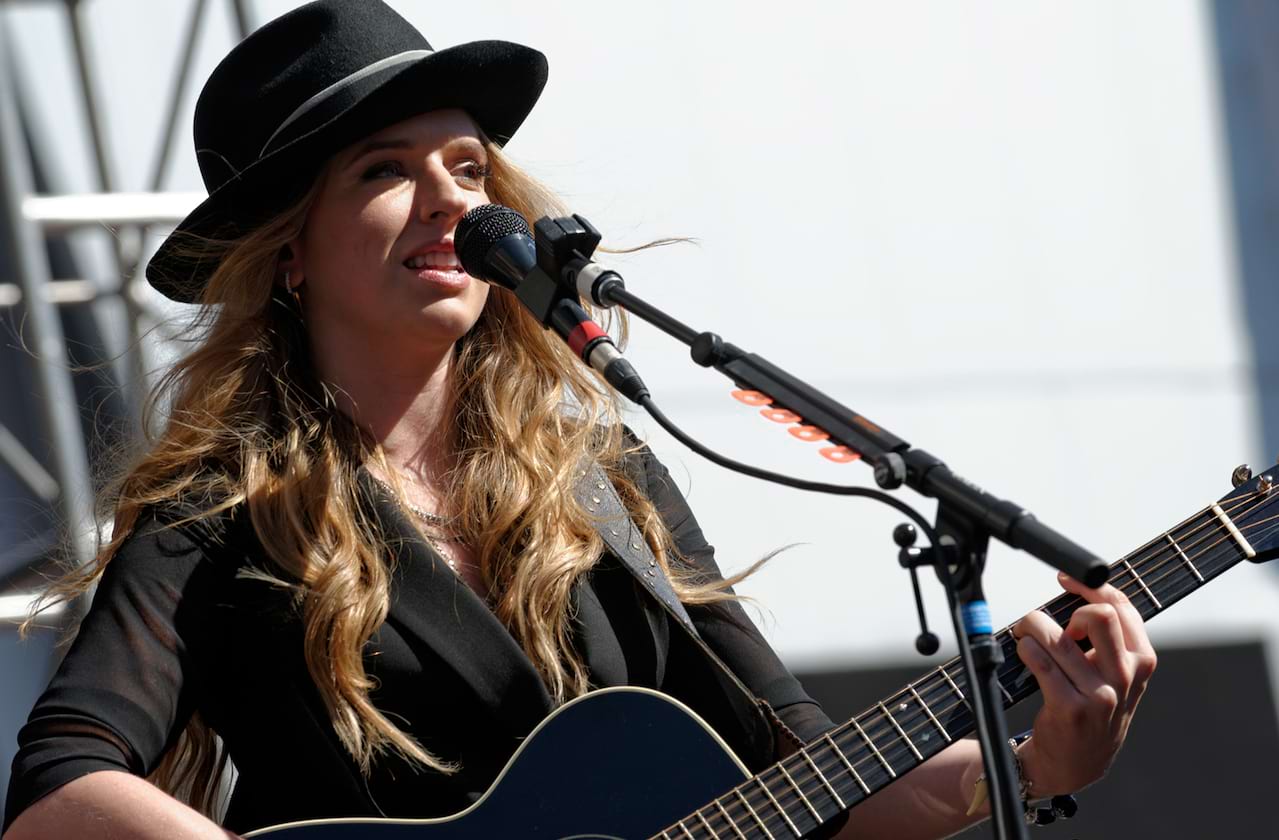 ZZ Ward at Mercury Ballroom