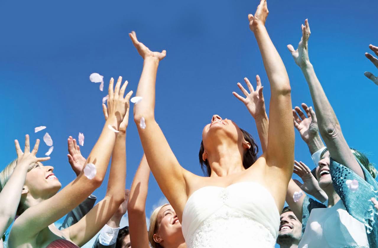 Gimme! Gimme! New Photos from The Mamma Mia! Tour!