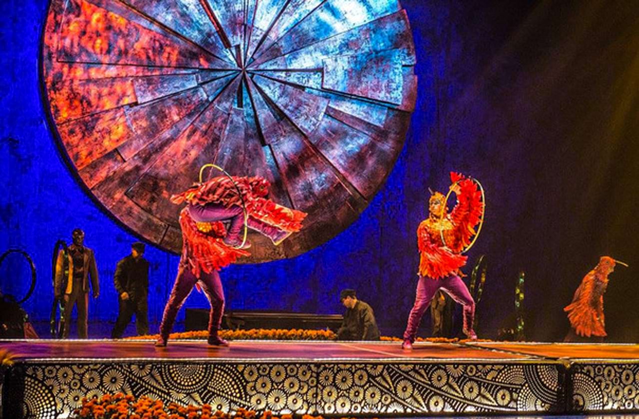 Cirque du Soleil - Luzia