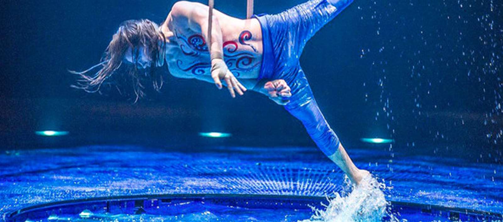 Cirque du Soleil - Luzia