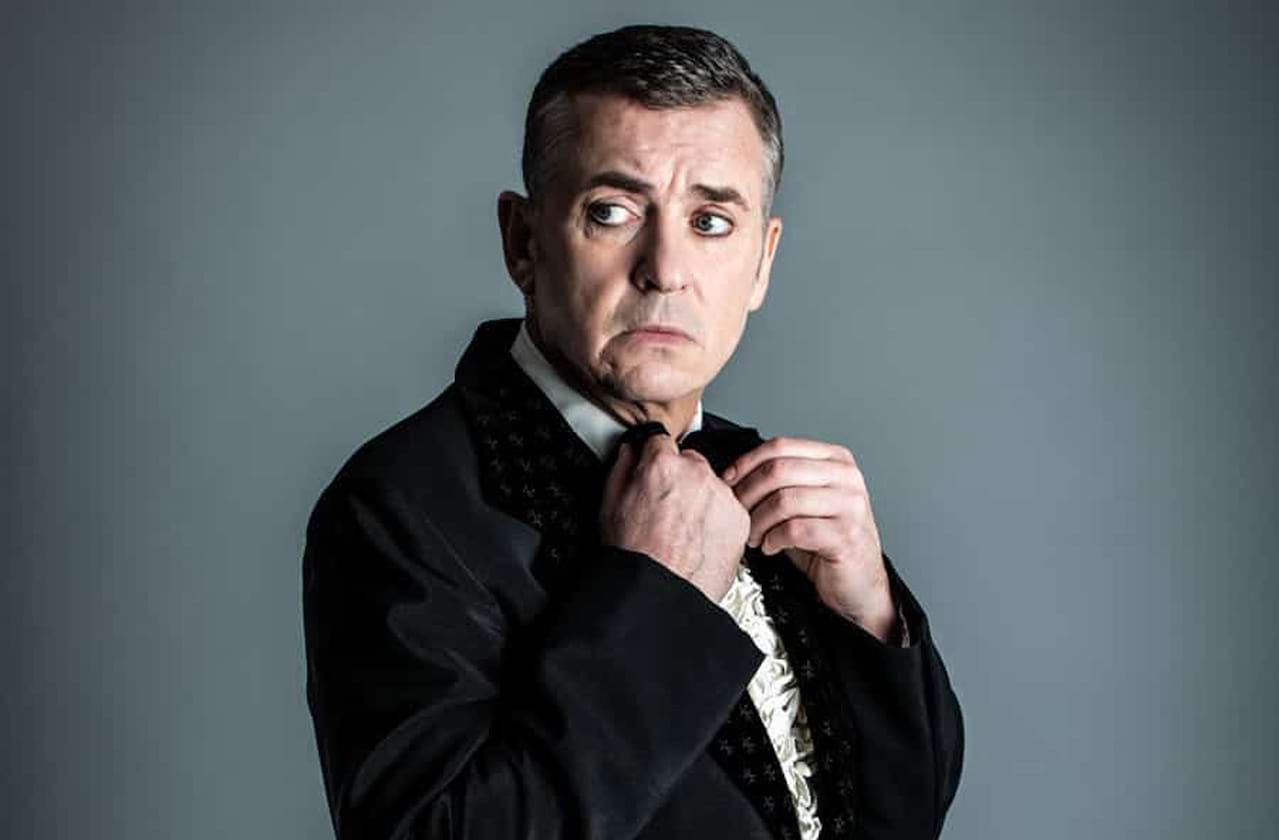 The Entertainer updates cast