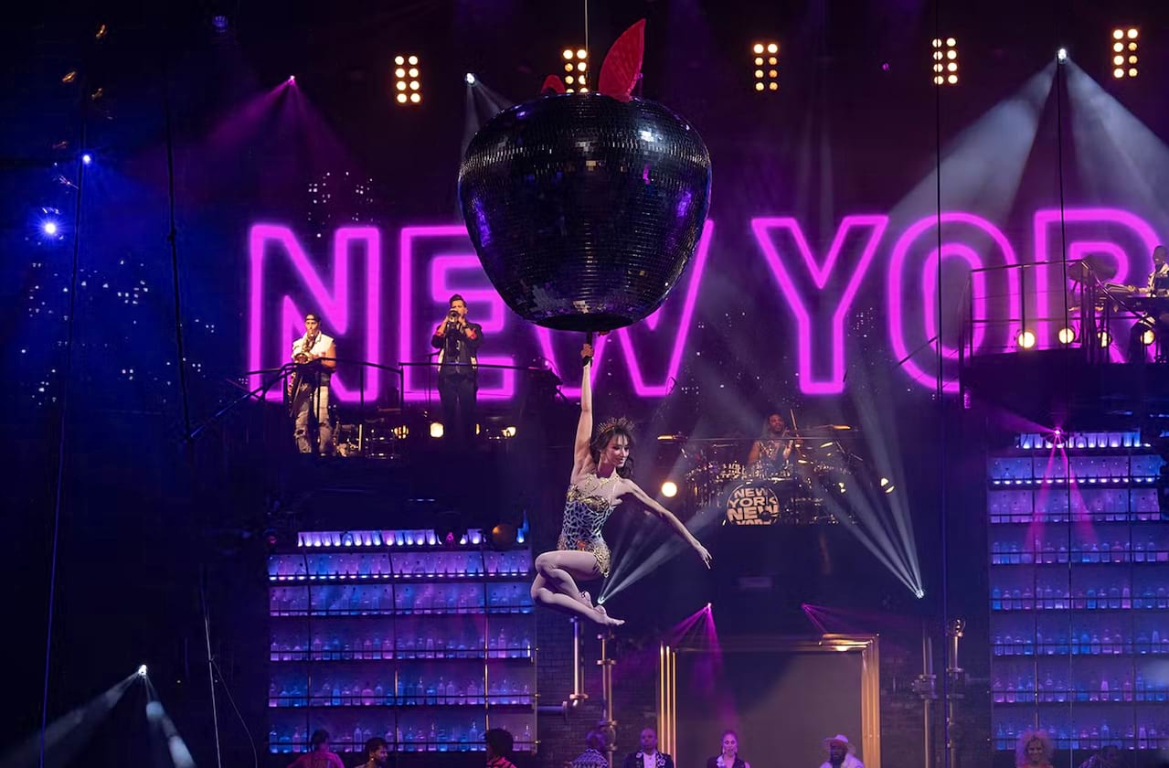 Cirque Du Soleil - Mad Apple at New York-New York Theater
