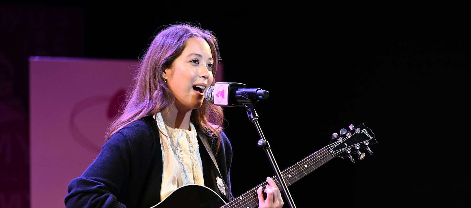 Laufey · Crypto.com Arena Los Angeles, CA · Finished Sep 27, 2025 ·  Tickets, information, reviews