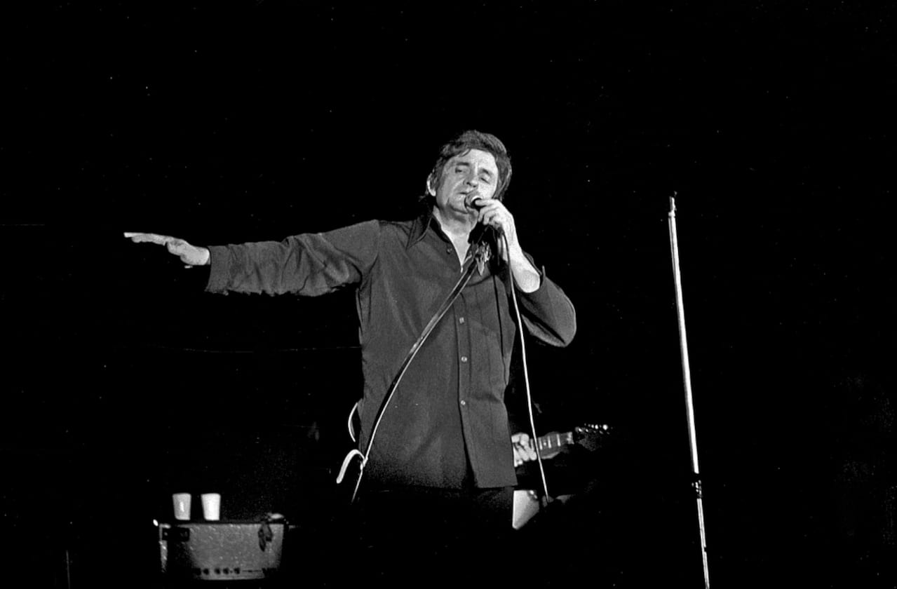 Johnny Cash The Official Concert Experience