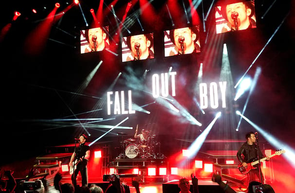 Fall Out Boy and Jimmy Eat World, Dickies Arena, Fort Worth