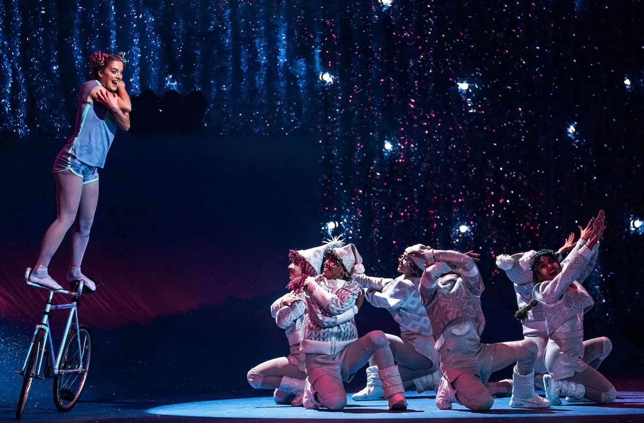 Cirque Du Soleil Twas The Night Before