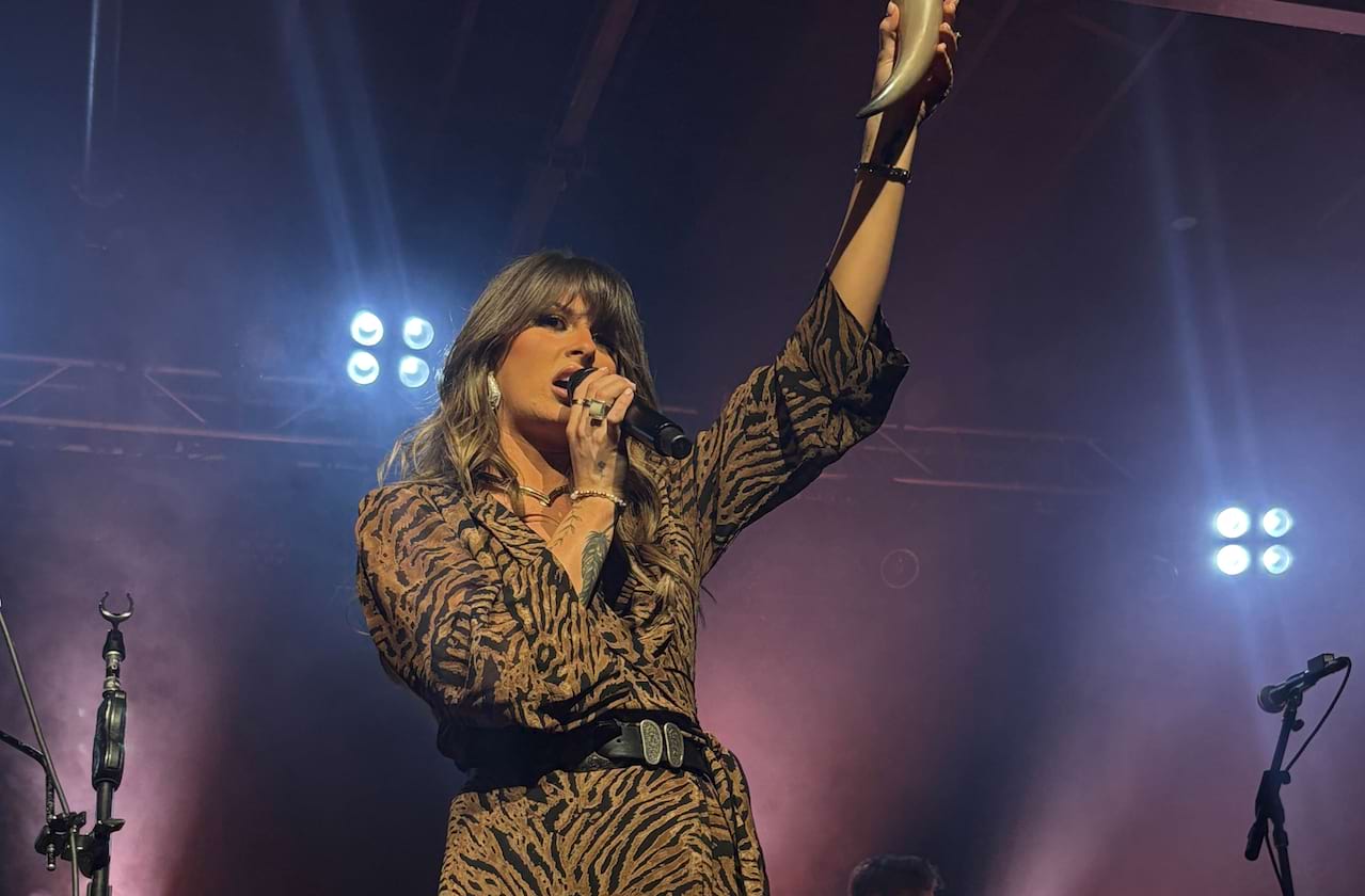 Ella Langley coming soon!