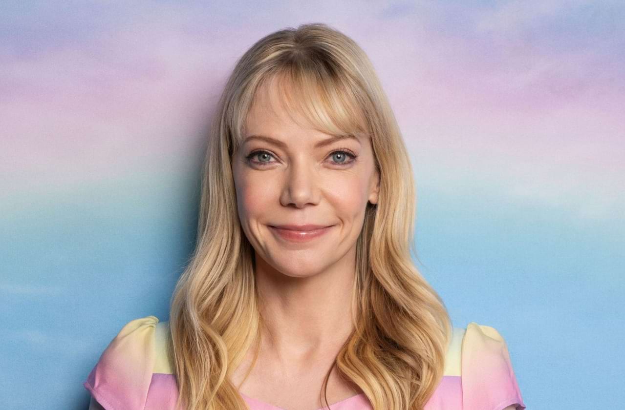 Riki Lindhome: Dead Inside coming soon!