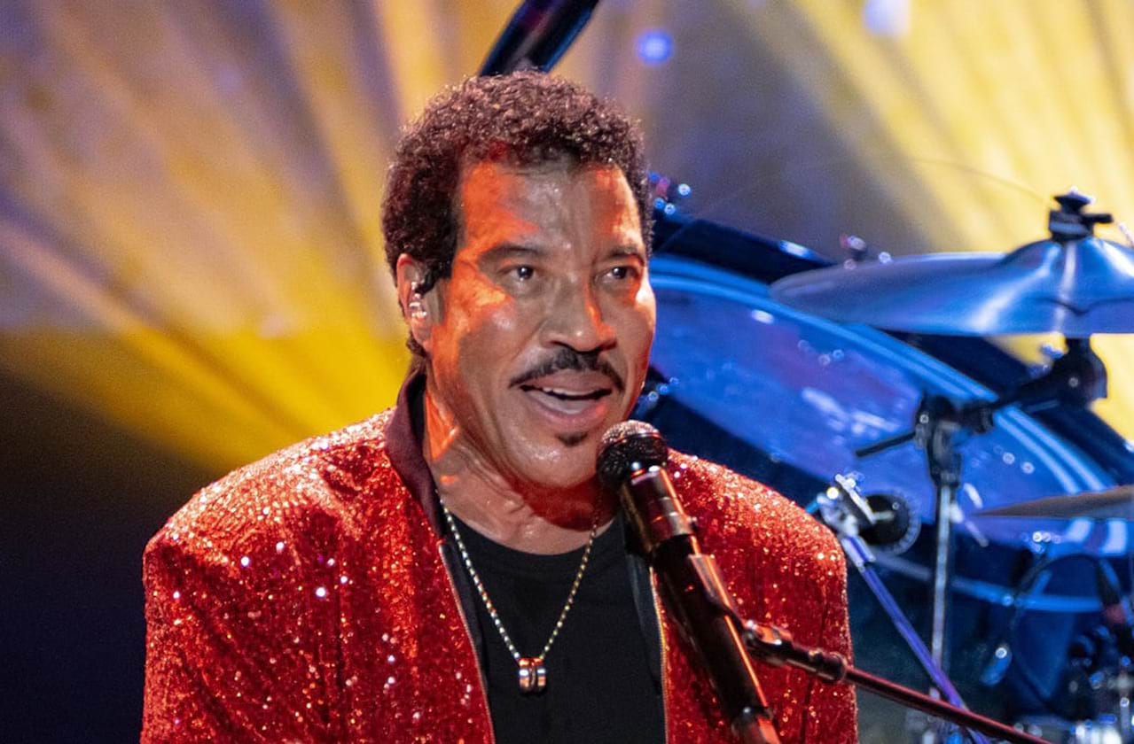 Dates announced for Lionel Richie